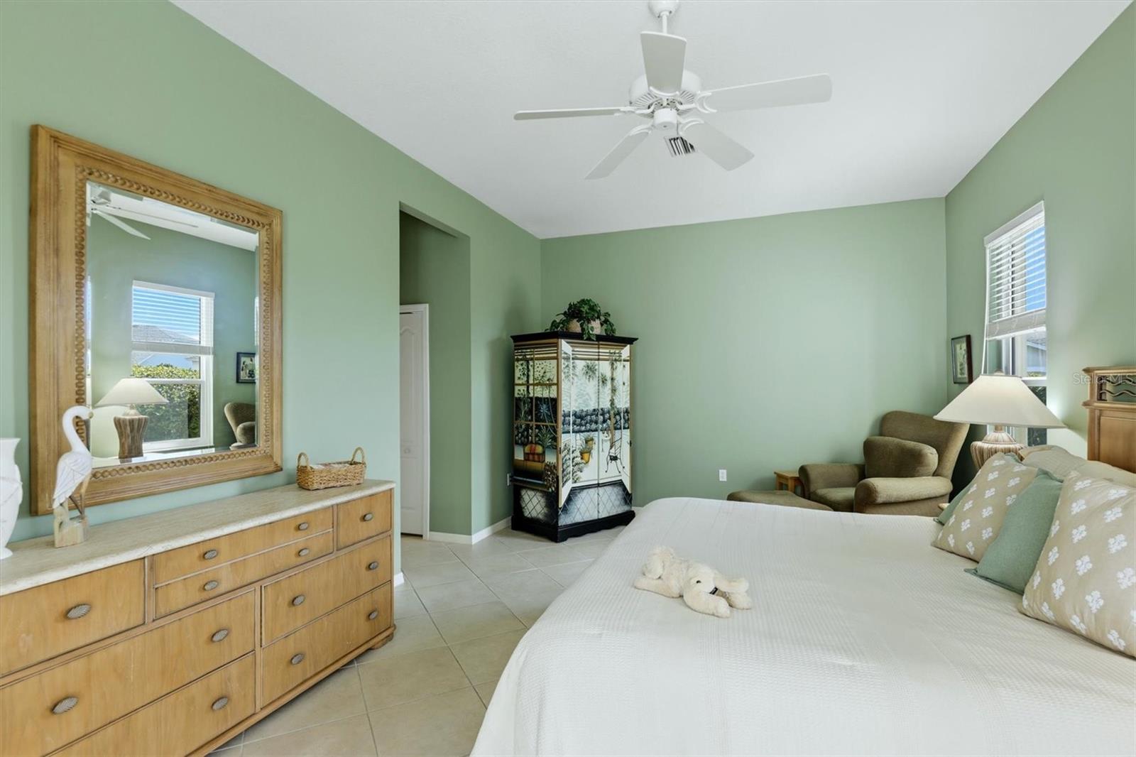 Image 21 of 72 For 8958 Olde Hickory Avenue