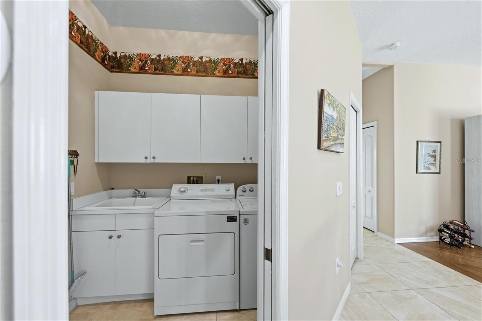 Image 30 of 72 For 8958 Olde Hickory Avenue