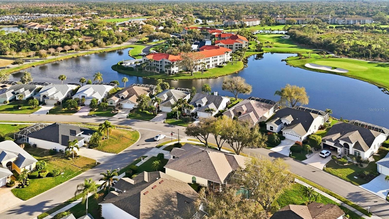 Image 42 of 72 For 8958 Olde Hickory Avenue