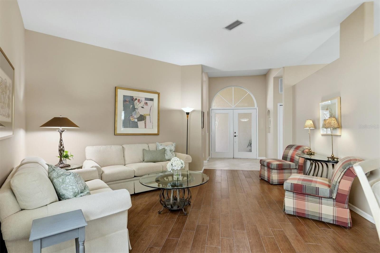 Image 8 of 72 For 8958 Olde Hickory Avenue