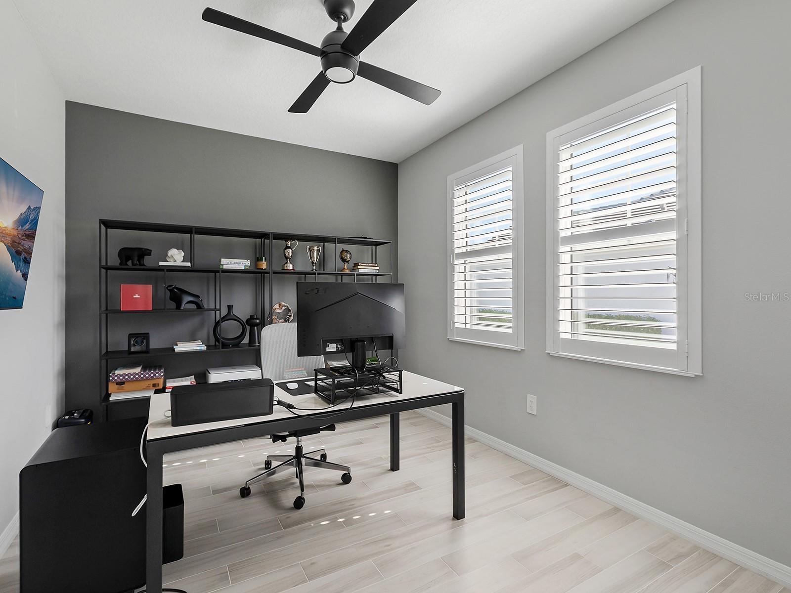 Image 25 of 61 For 913 Crosswind Avenue