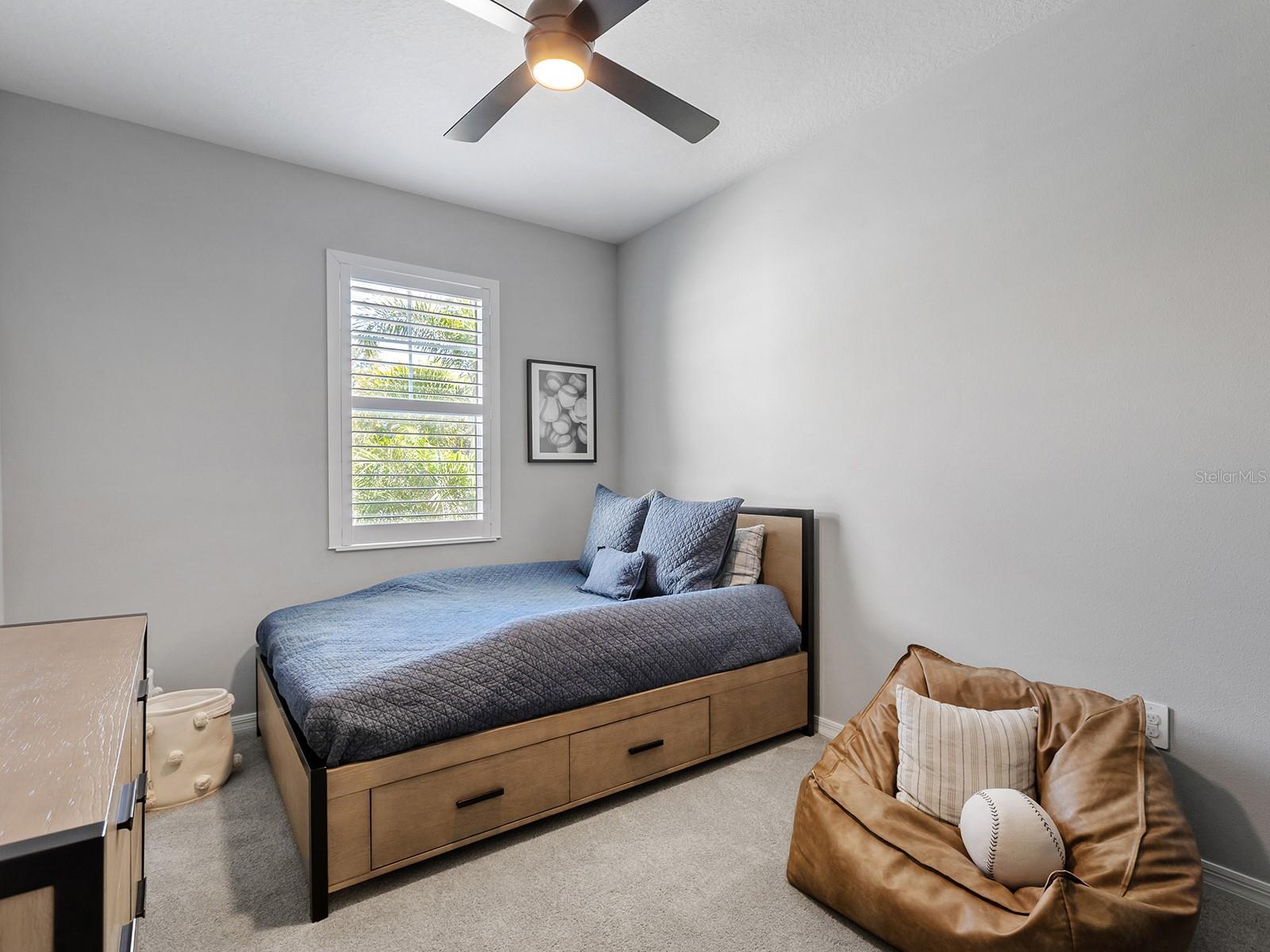 Image 28 of 61 For 913 Crosswind Avenue