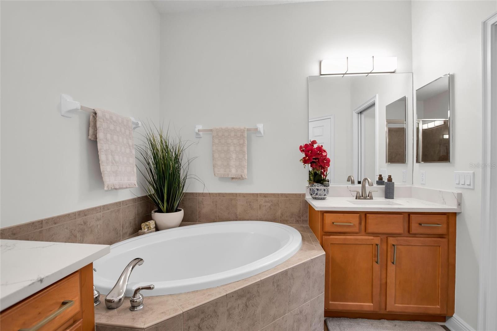 Image 24 of 63 For 6508 Moorings Point Circle 201