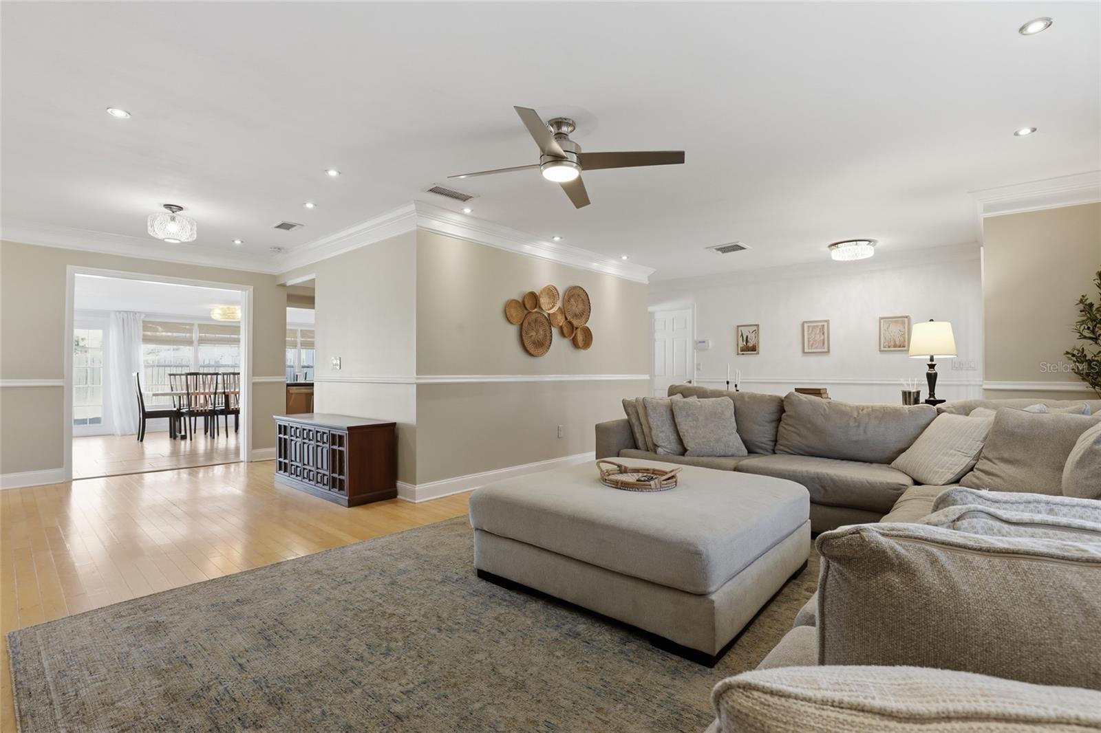 Image 10 of 44 For 3827 Sugar Lane