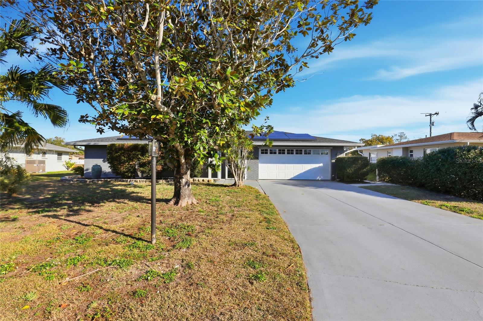 Image 3 of 44 For 3827 Sugar Lane