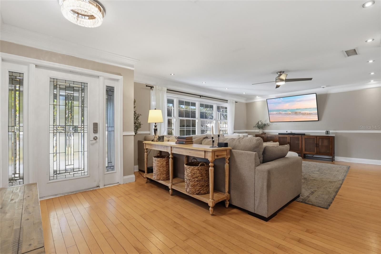 Image 6 of 44 For 3827 Sugar Lane