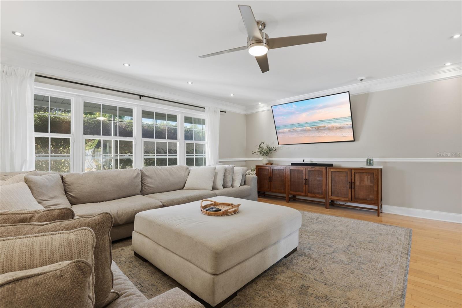 Image 8 of 44 For 3827 Sugar Lane