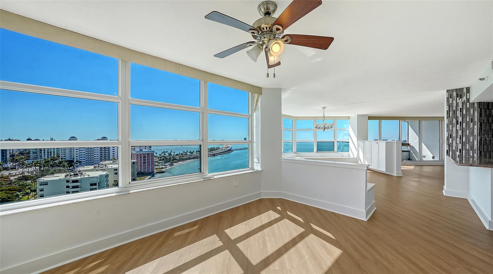 Image 18 of 68 For 888 Boulevard Of The Arts  1401