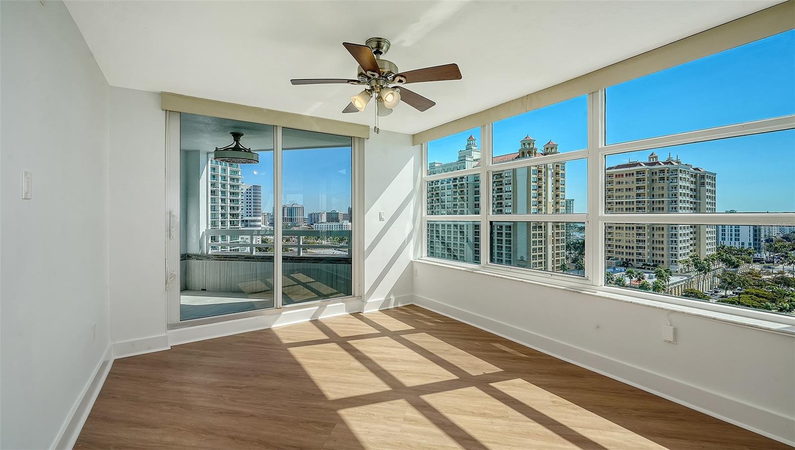 Image 19 of 68 For 888 Boulevard Of The Arts  1401