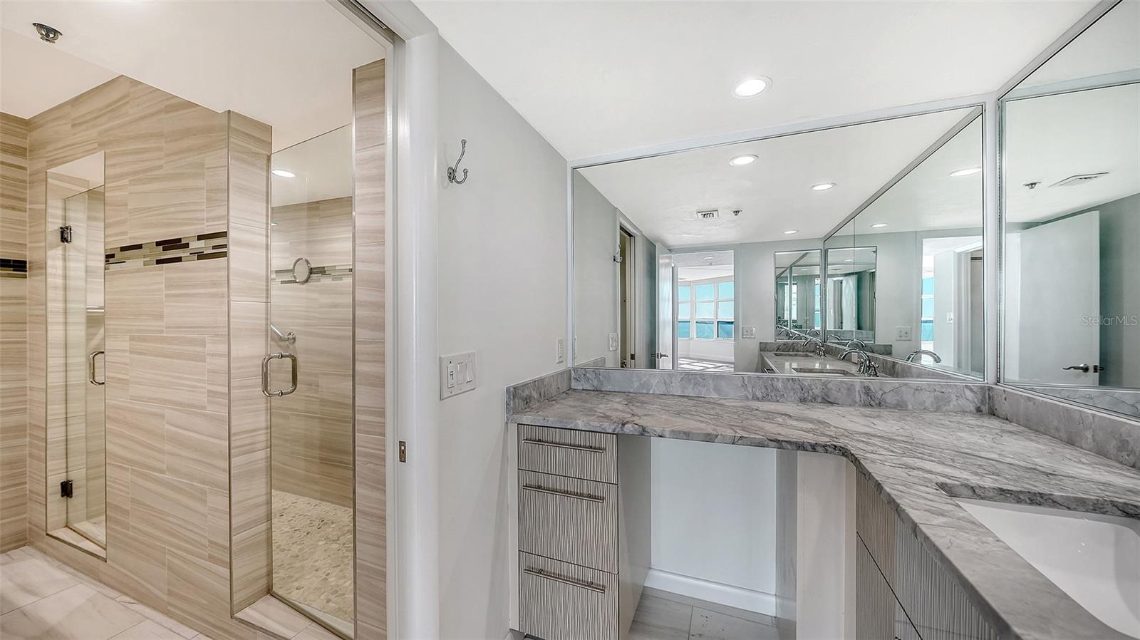 Image 25 of 68 For 888 Boulevard Of The Arts  1401