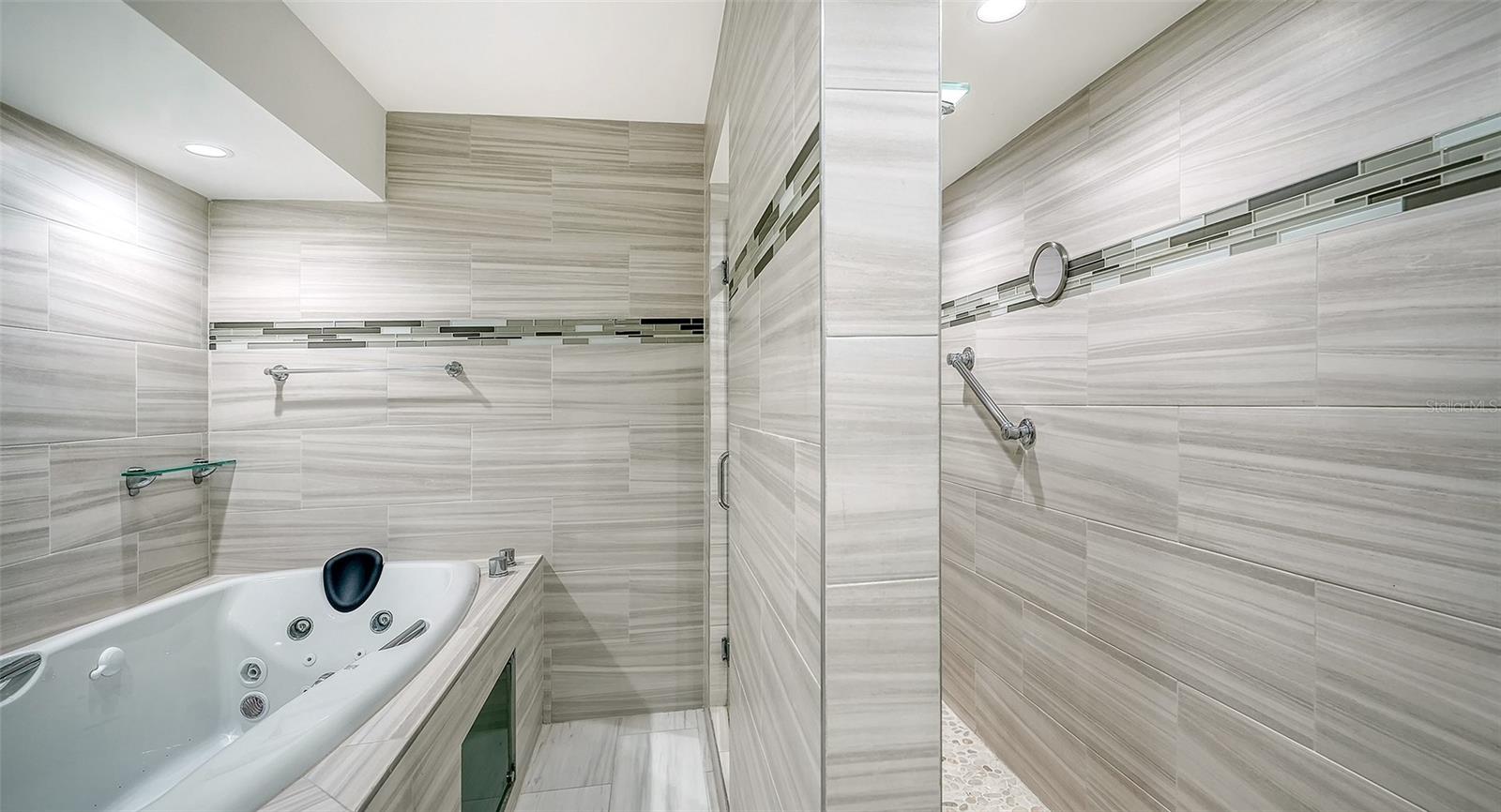 Image 26 of 68 For 888 Boulevard Of The Arts  1401