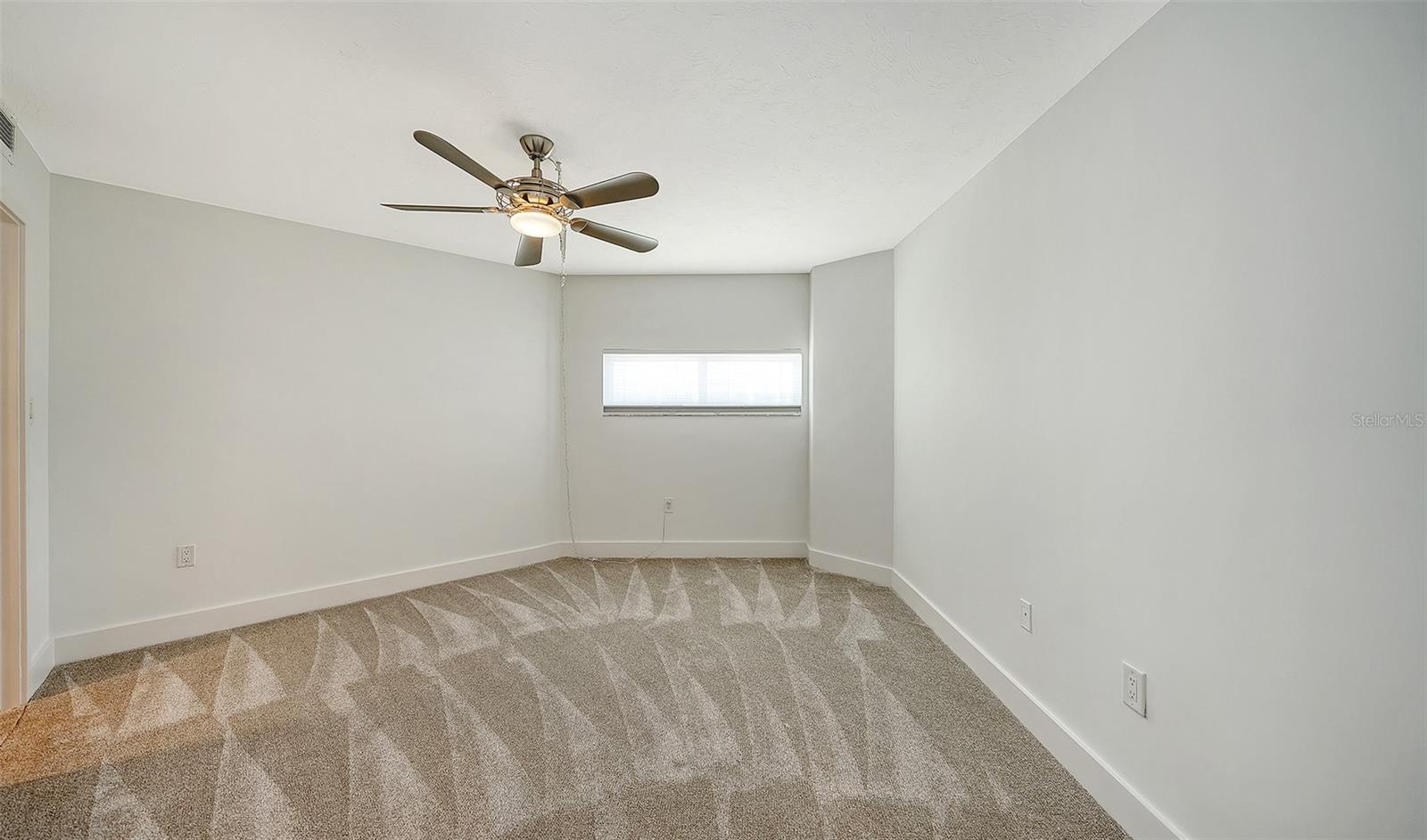 Image 27 of 68 For 888 Boulevard Of The Arts  1401