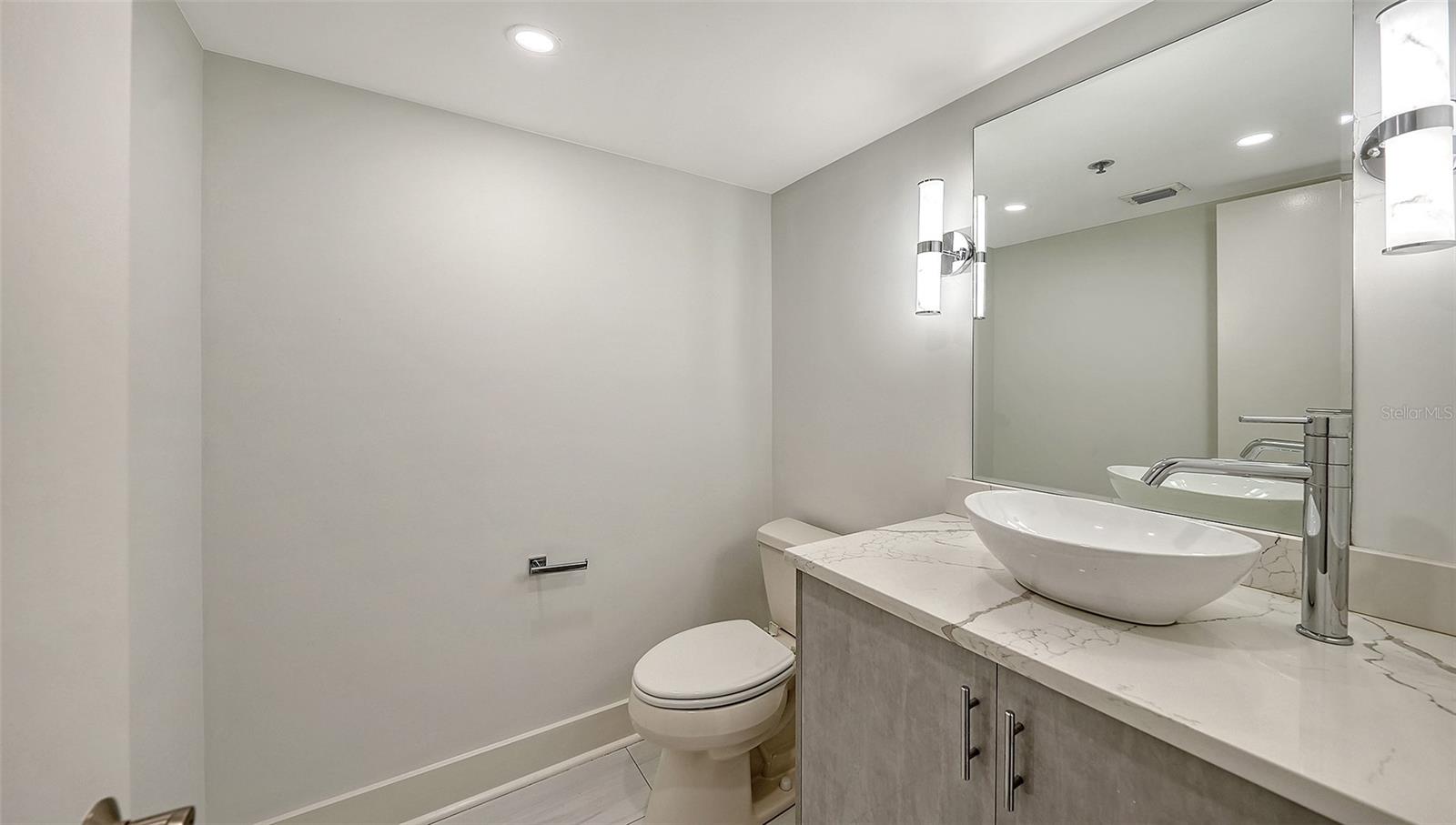 Image 35 of 68 For 888 Boulevard Of The Arts  1401