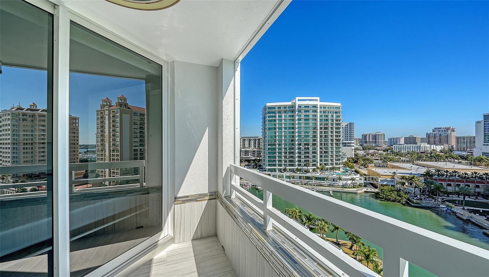 Image 7 of 68 For 888 Boulevard Of The Arts  1401