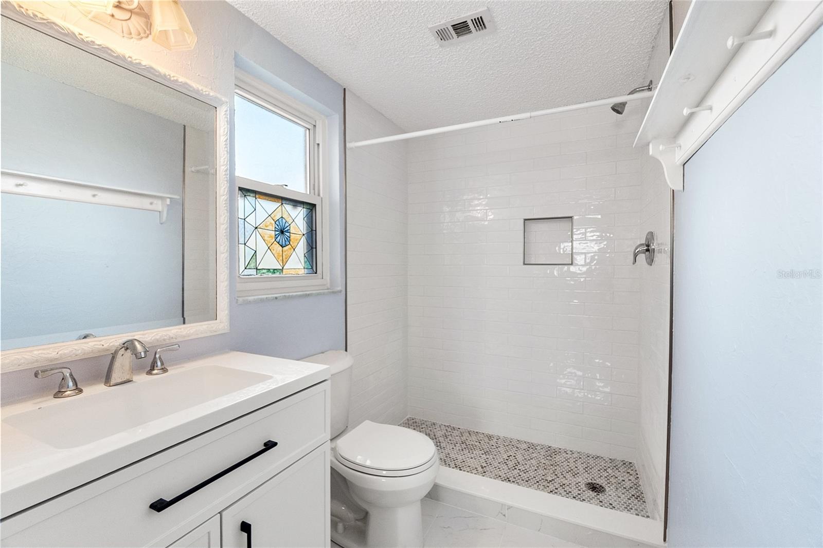 Image 17 of 32 For 1153 Rue Des Rois  1a