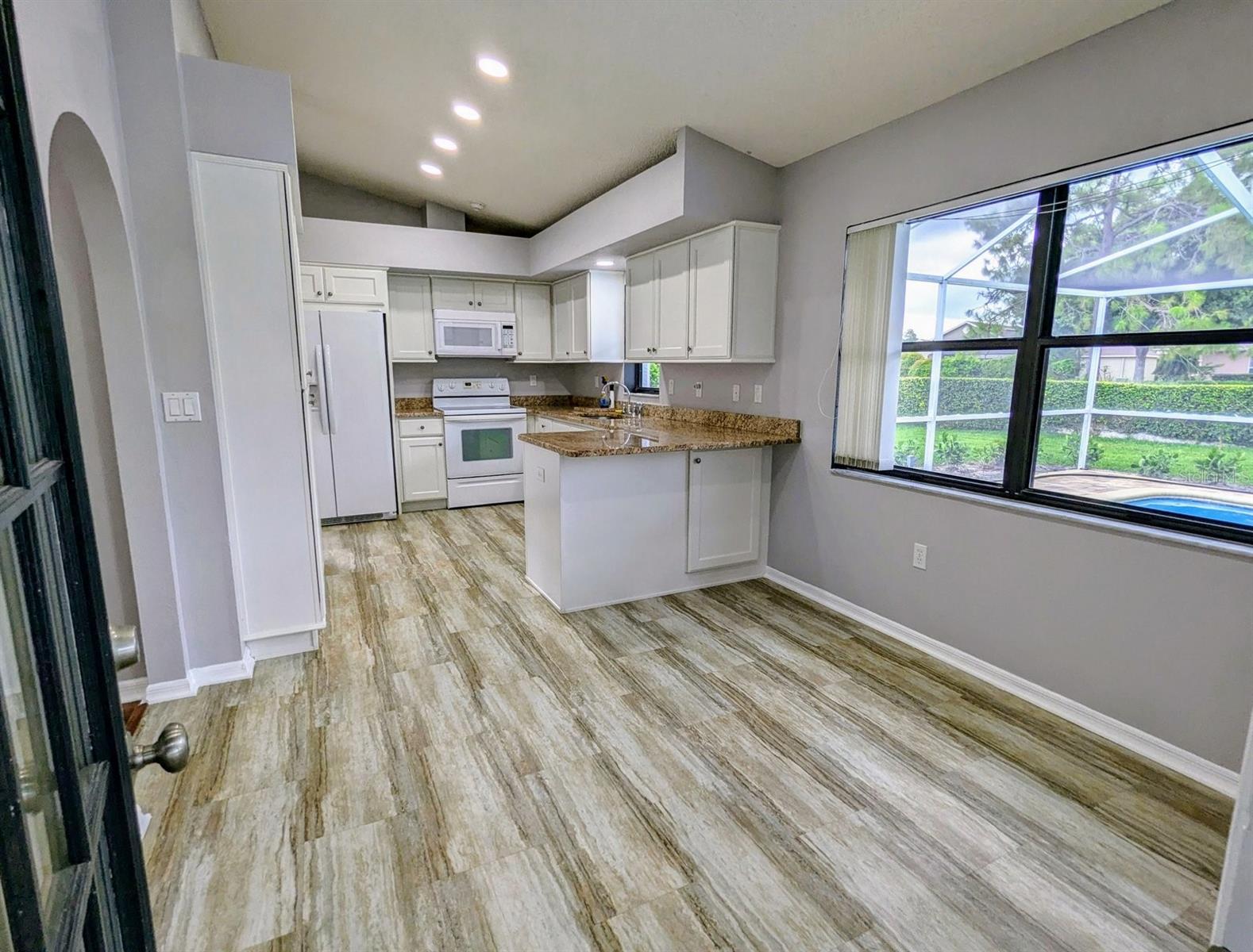 Image 17 of 47 For 9447 Ashley Drive