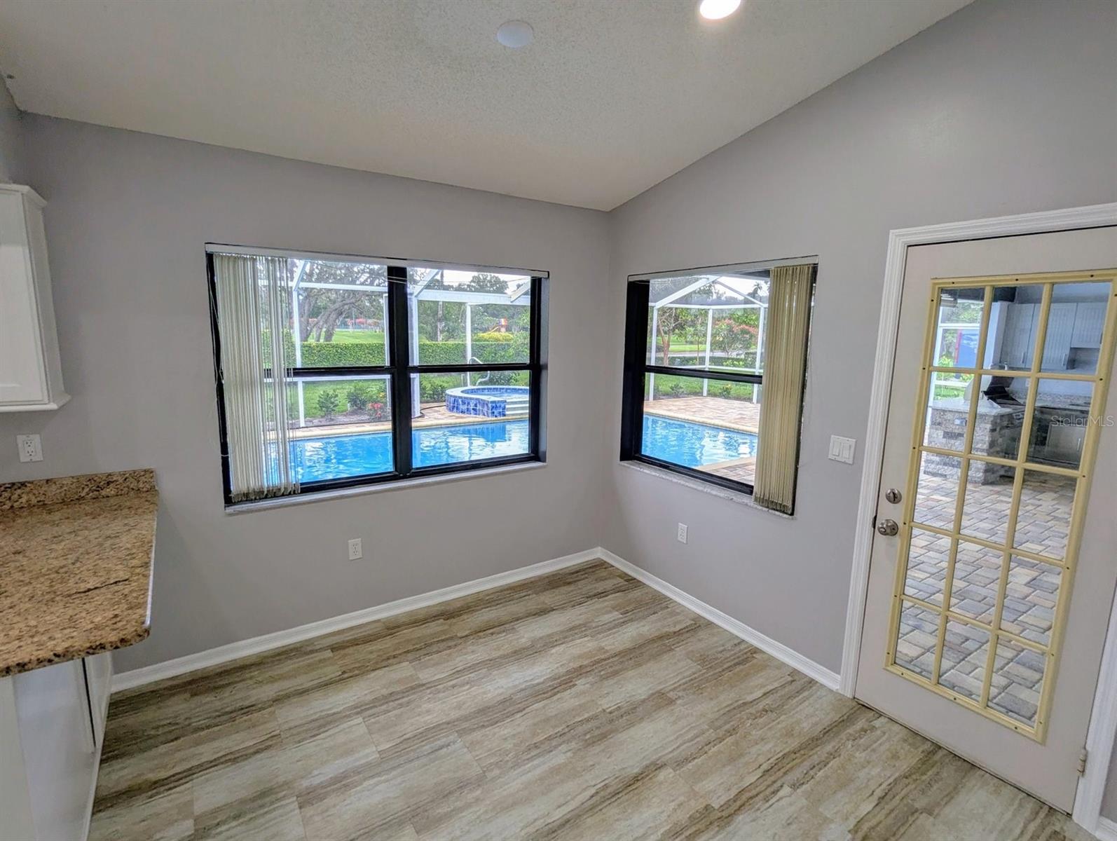 Image 18 of 47 For 9447 Ashley Drive