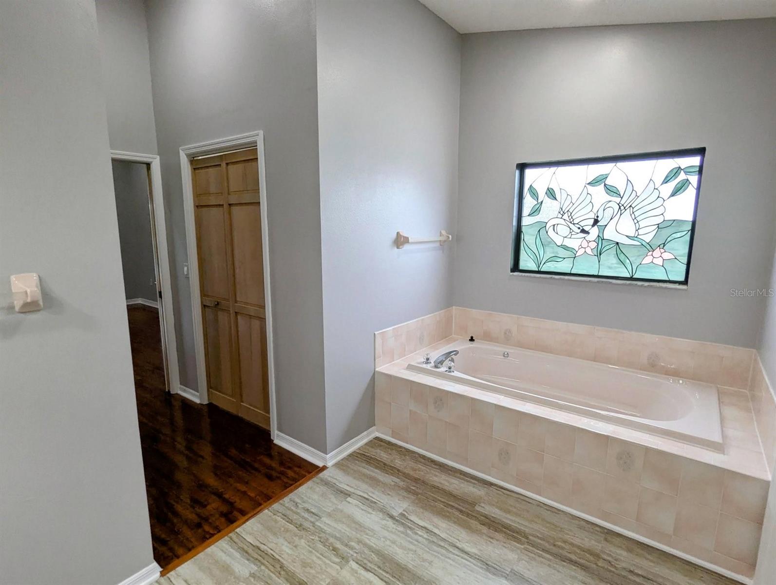 Image 29 of 47 For 9447 Ashley Drive