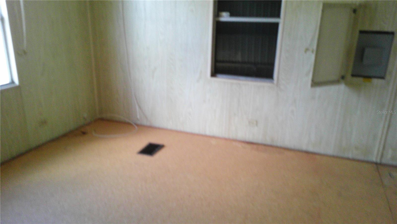 Image 31 of 37 For 6710 36th Avenue E 192