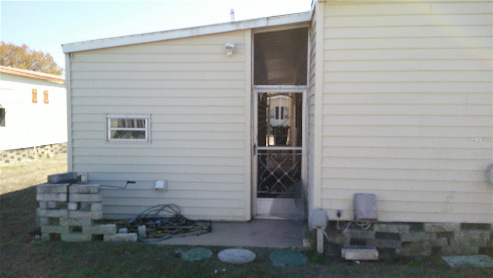 Image 5 of 37 For 6710 36th Avenue E 192