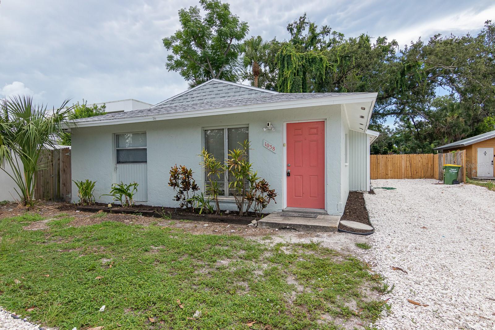 Image 2 of 32 For 1038 25th Street