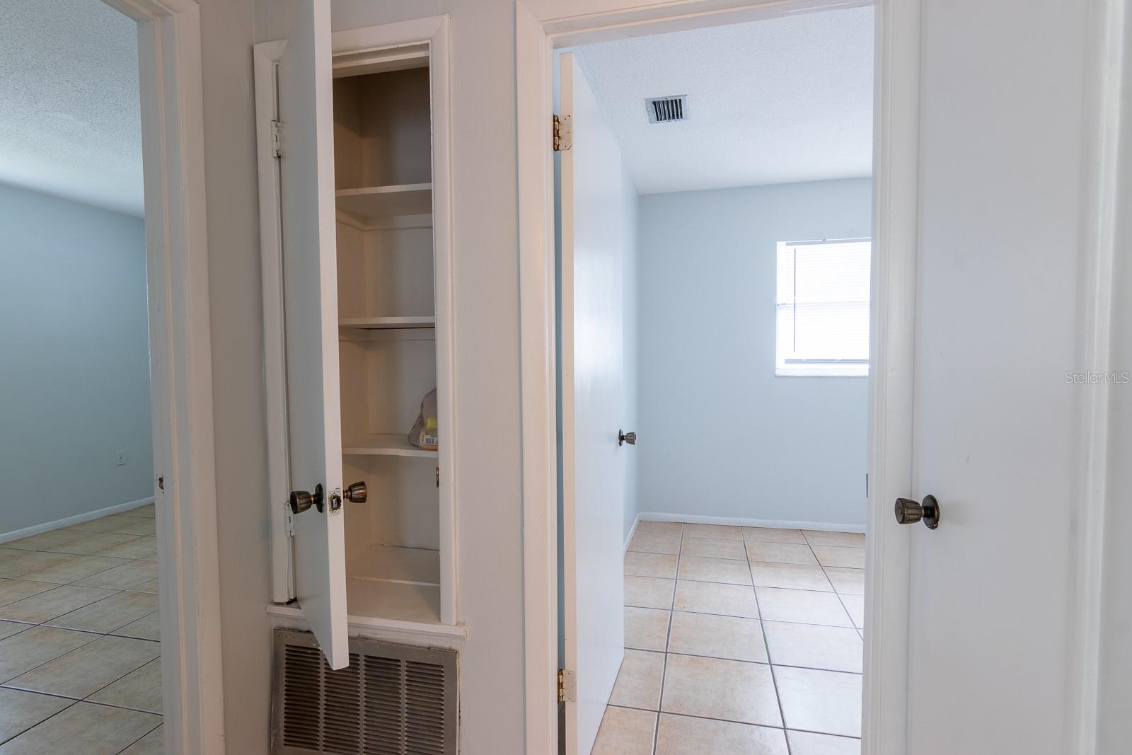 Image 9 of 32 For 1038 25th Street