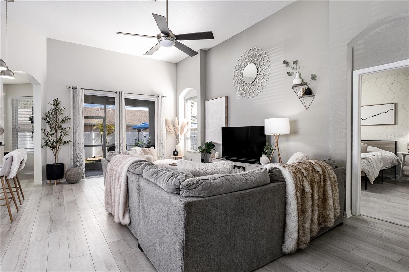 Image 10 of 40 For 4006 101st Avenue E