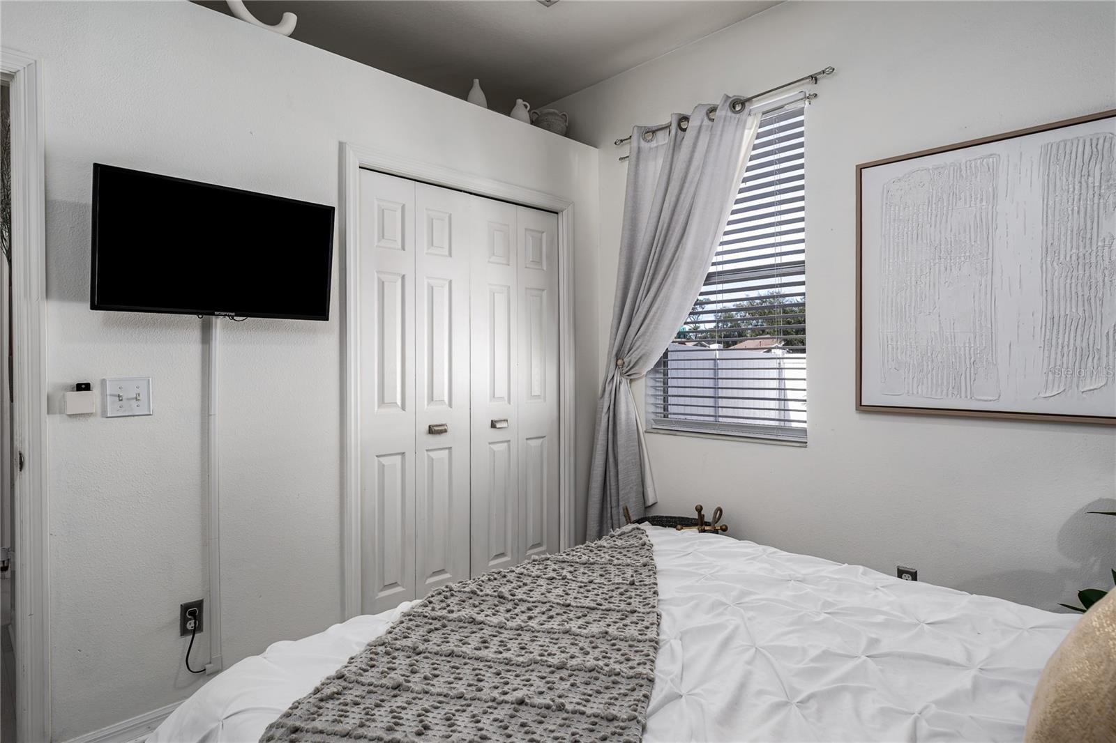 Image 22 of 40 For 4006 101st Avenue E