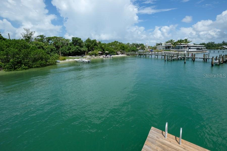 Image 18 of 20 For  Broadway  