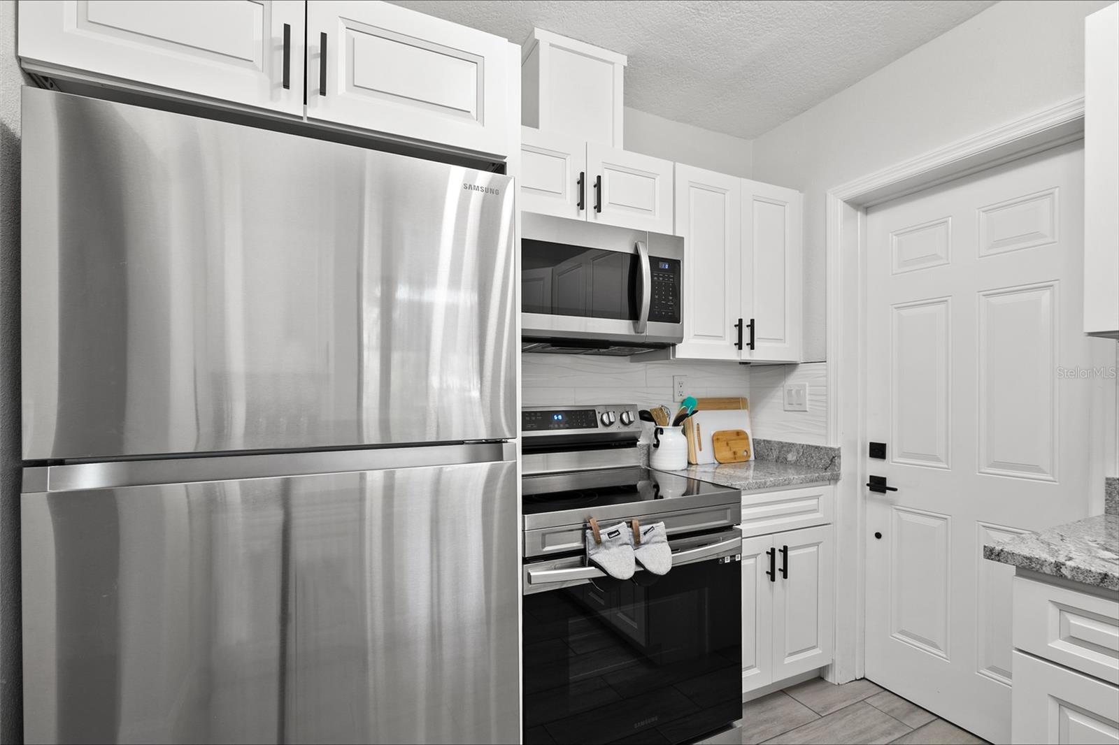 Image 11 of 26 For 2405 48th Avenue W