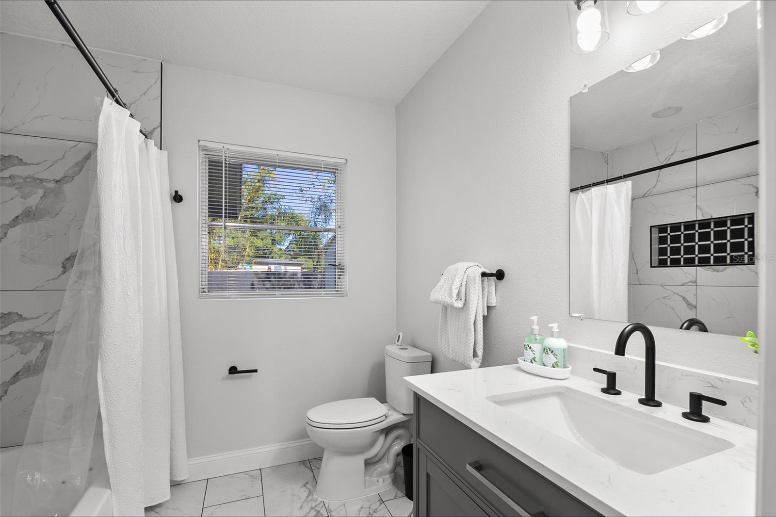 Image 15 of 26 For 2405 48th Avenue W