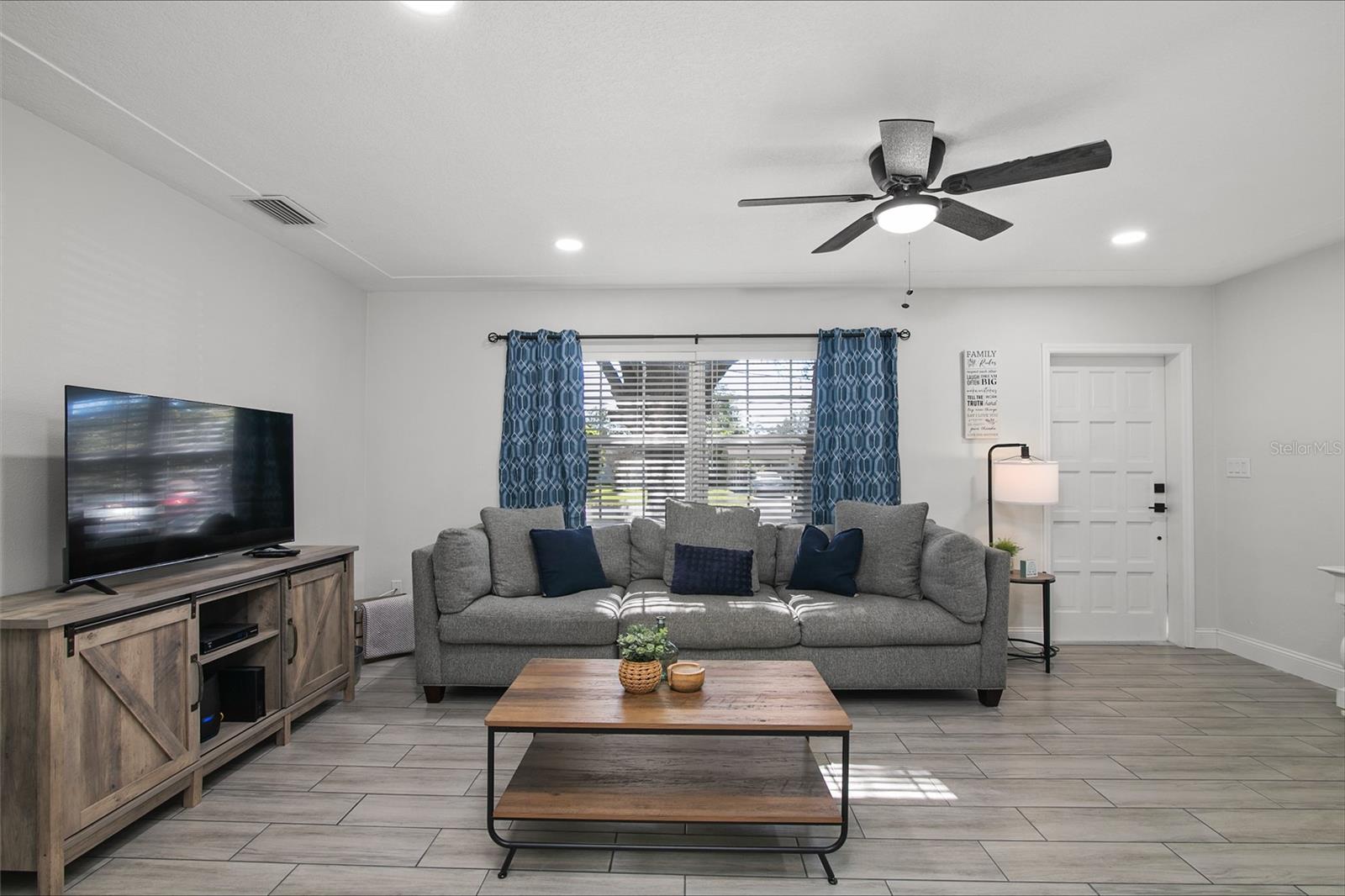 Image 5 of 26 For 2405 48th Avenue W