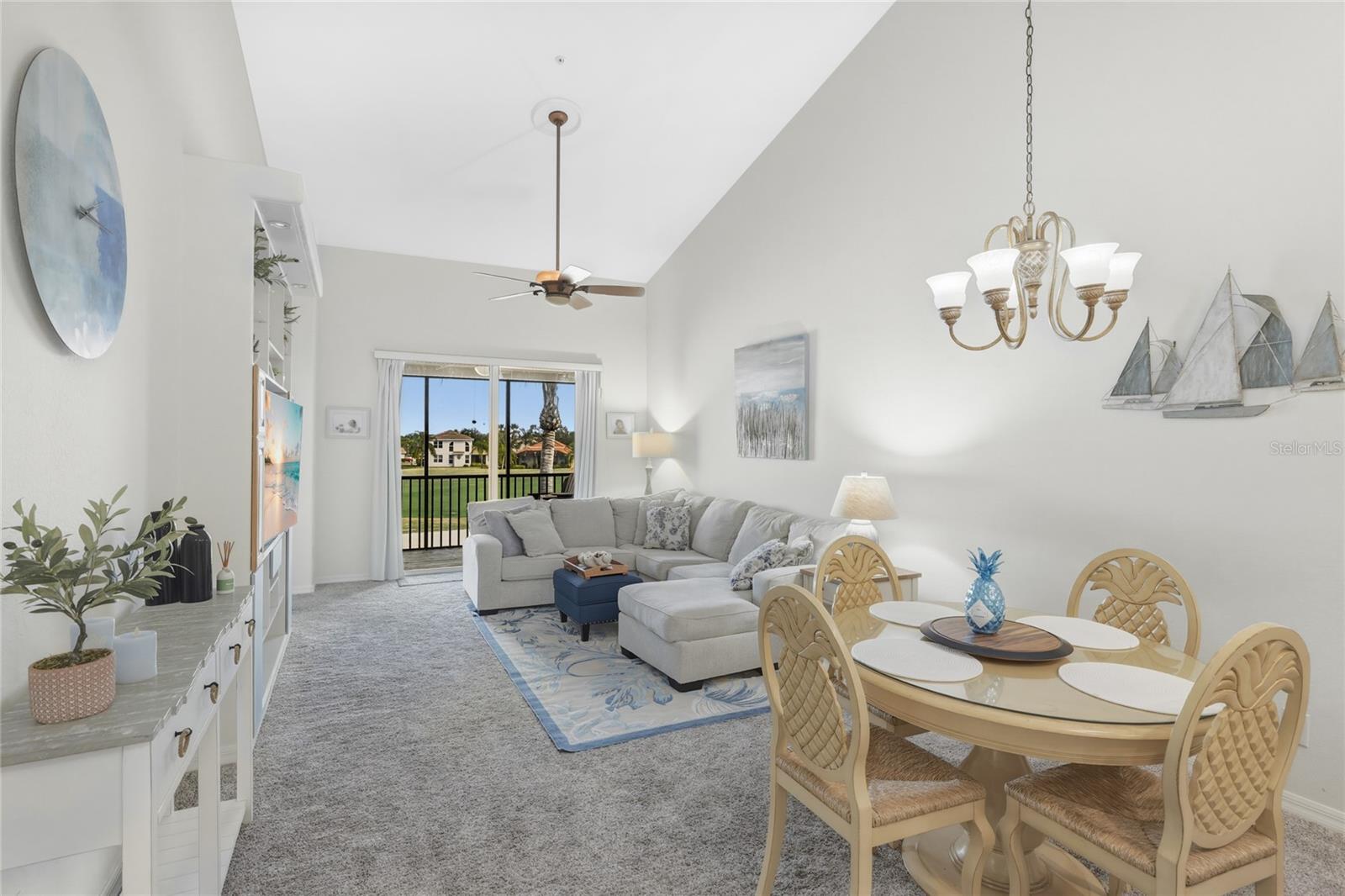 Image 2 of 24 For 811 Fairwaycove Lane 204