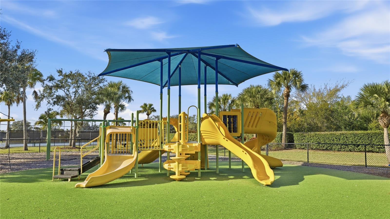 Image 21 of 24 For 811 Fairwaycove Lane 204