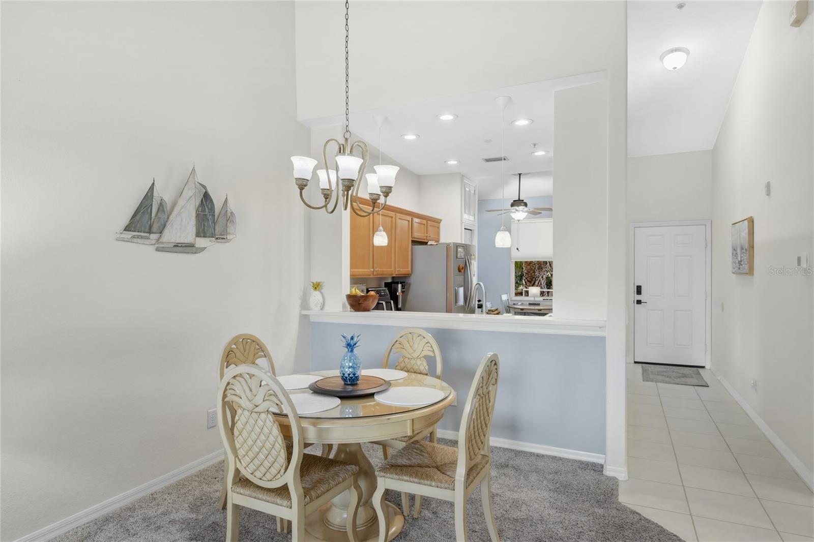 Image 8 of 24 For 811 Fairwaycove Lane 204