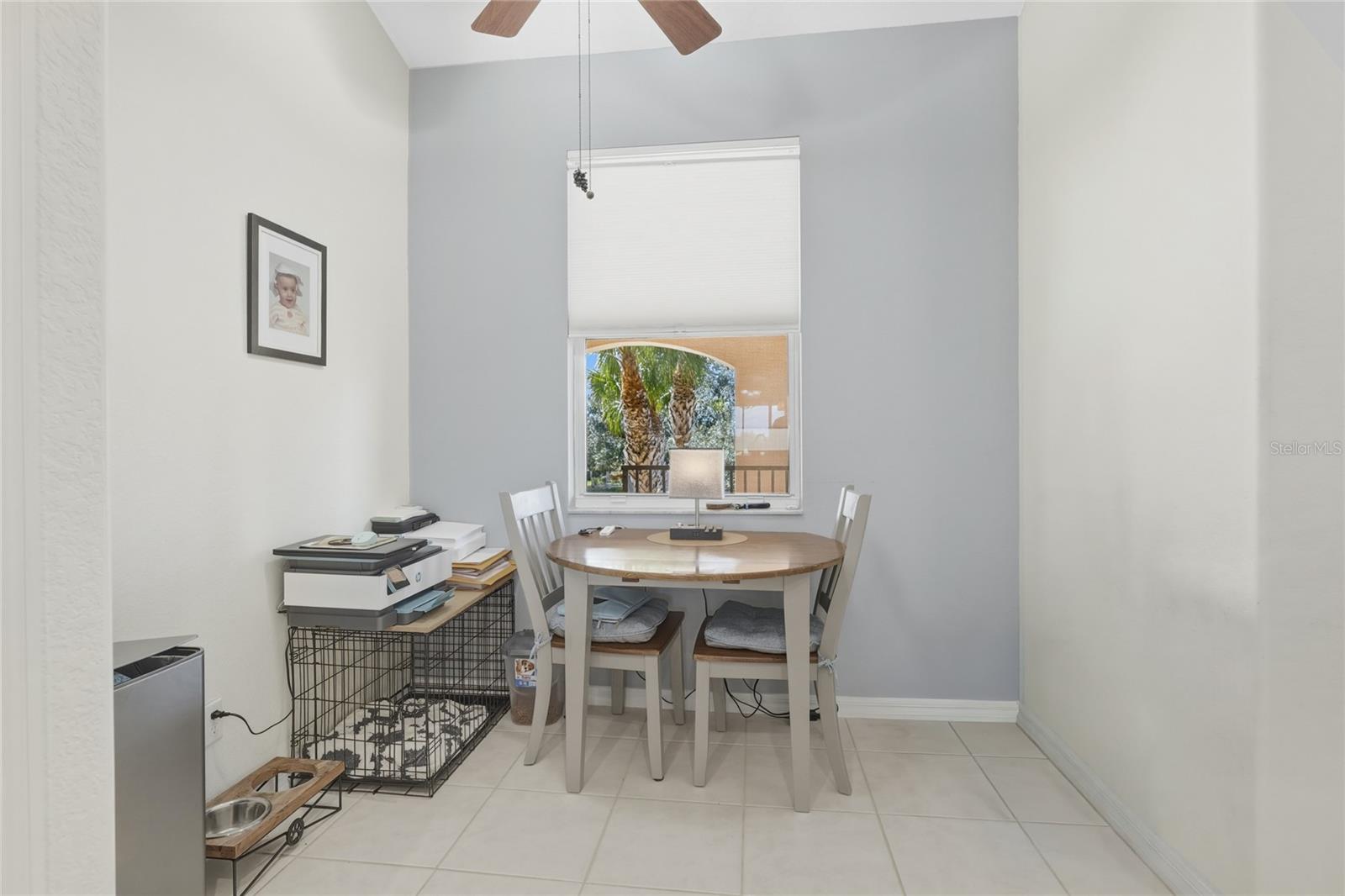 Image 9 of 24 For 811 Fairwaycove Lane 204