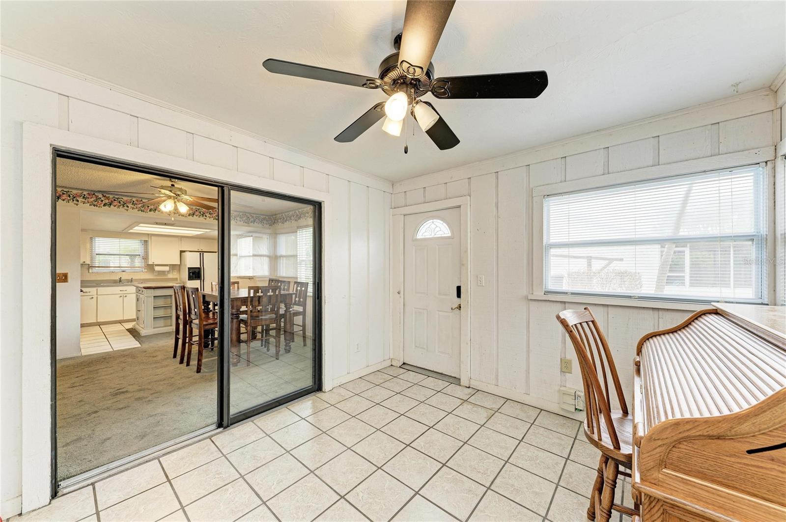 Image 12 of 30 For 5512 82nd Avenue E 3