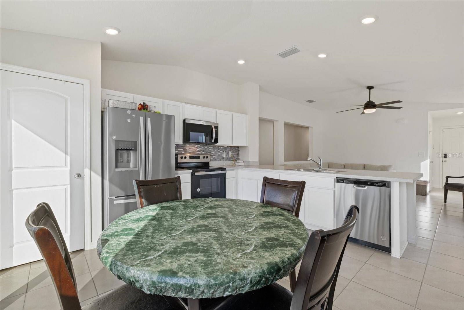 Image 15 of 31 For 9120 Sandy Bluffs Circle