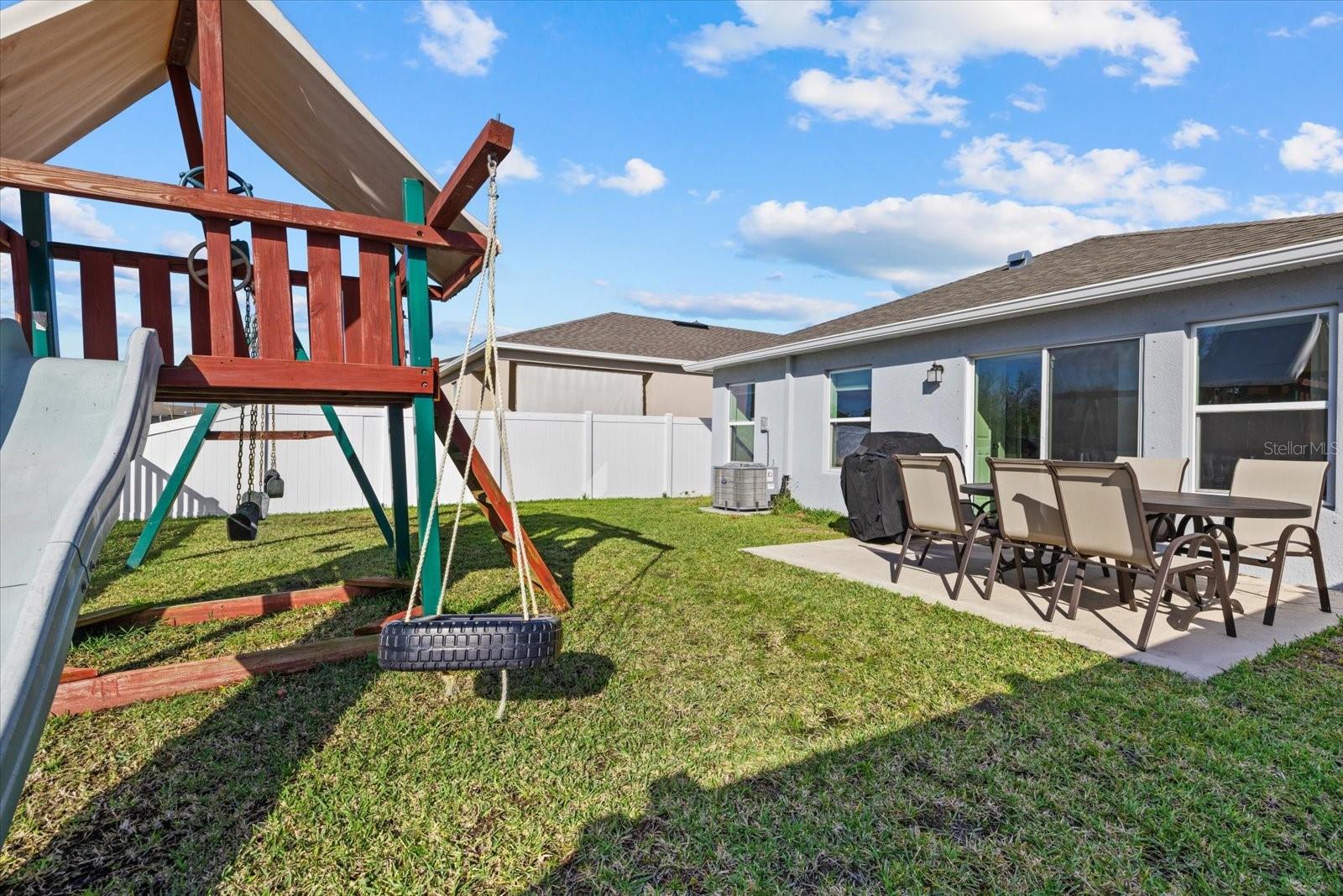 Image 4 of 31 For 9120 Sandy Bluffs Circle