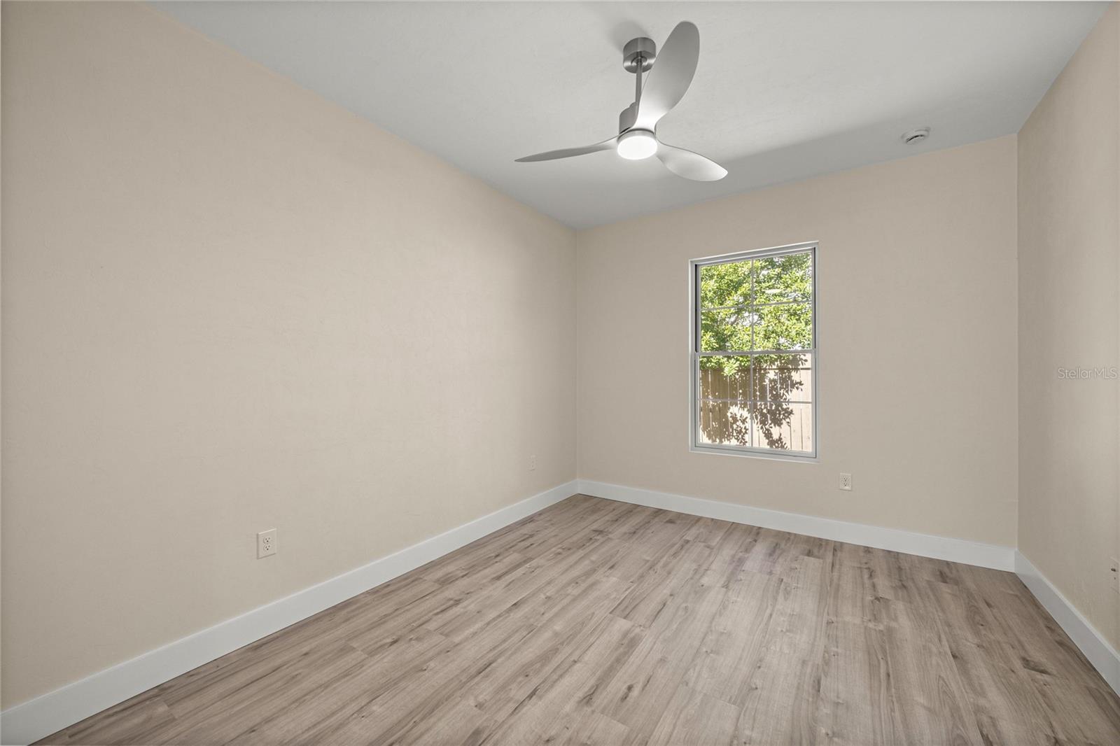 Image 27 of 45 For 1044 120th Drive