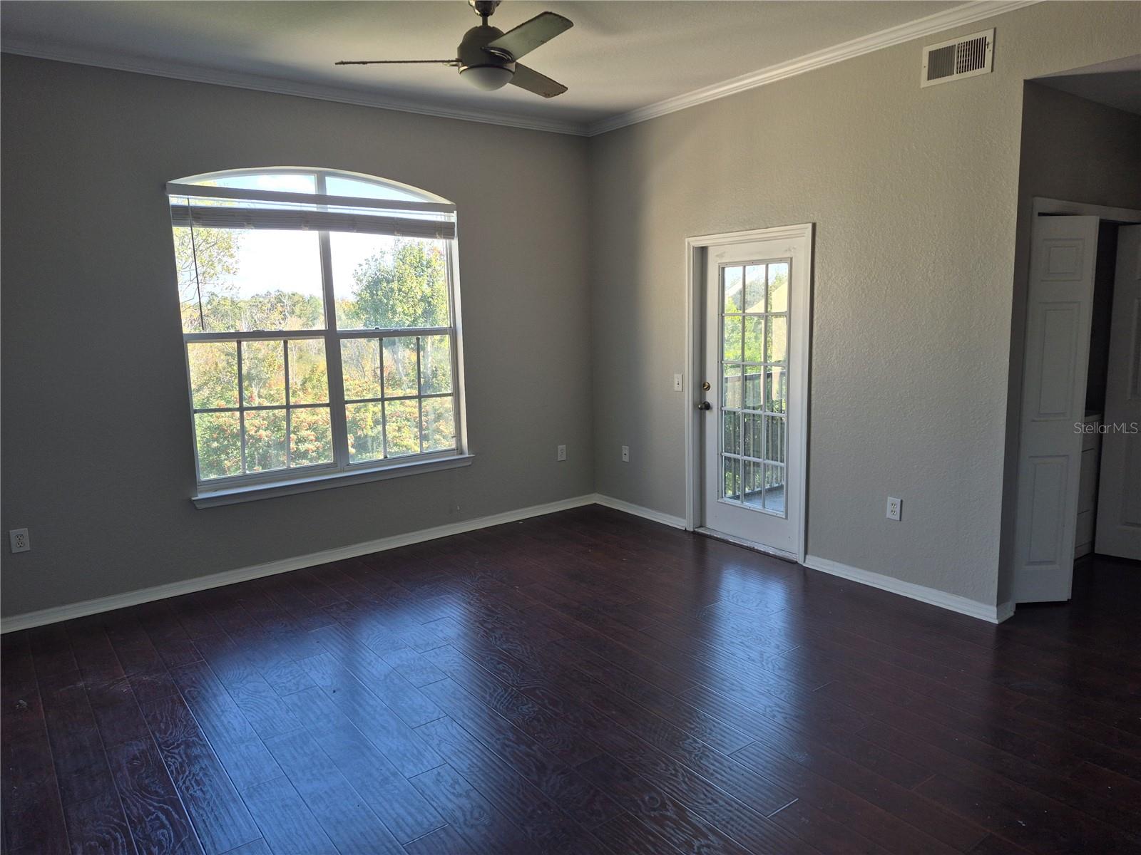 Image 4 of 14 For 5146 Northridge Road 309