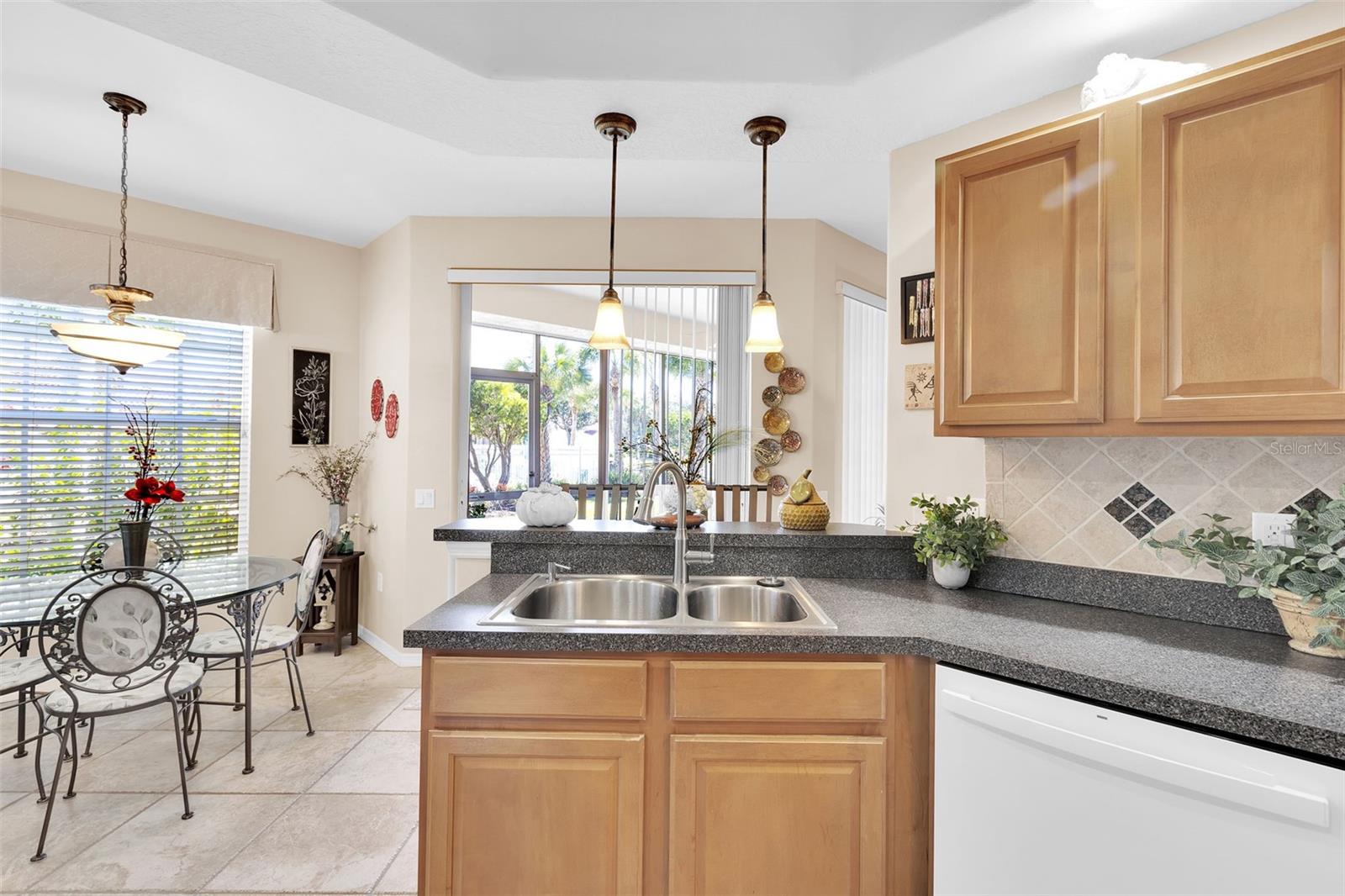 Image 12 of 32 For 4533 Cinnamon Drive 2707