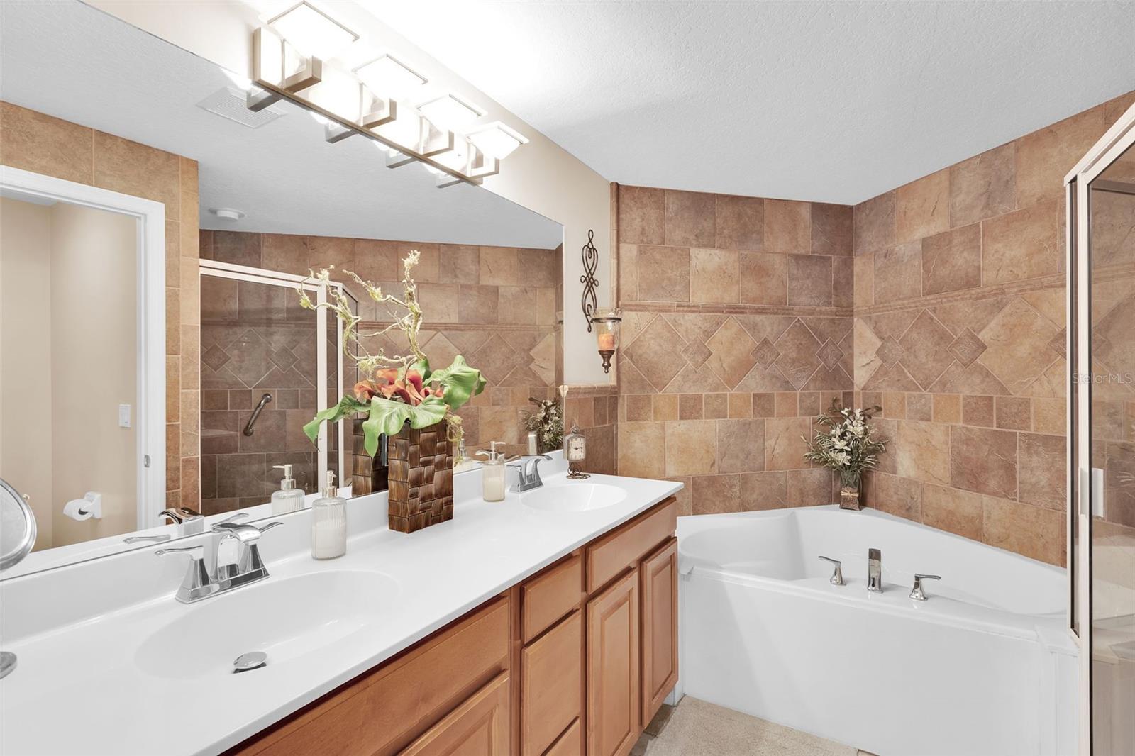 Image 24 of 32 For 4533 Cinnamon Drive 2707