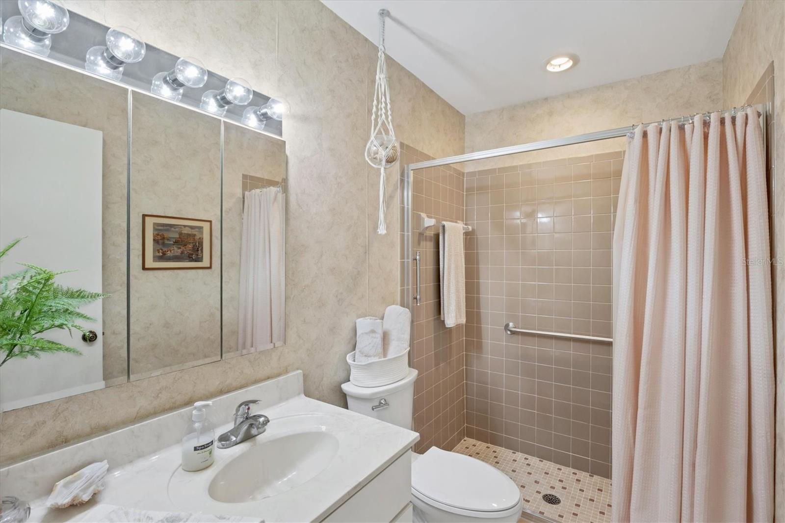 Image 14 of 34 For 6650 Schooner Bay Circle 6650