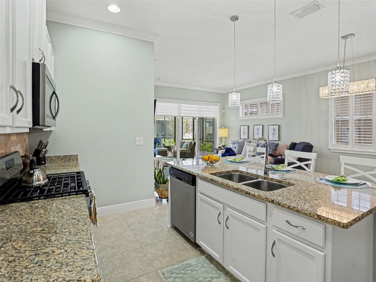 Image 12 of 40 For 2388 Datura Loop