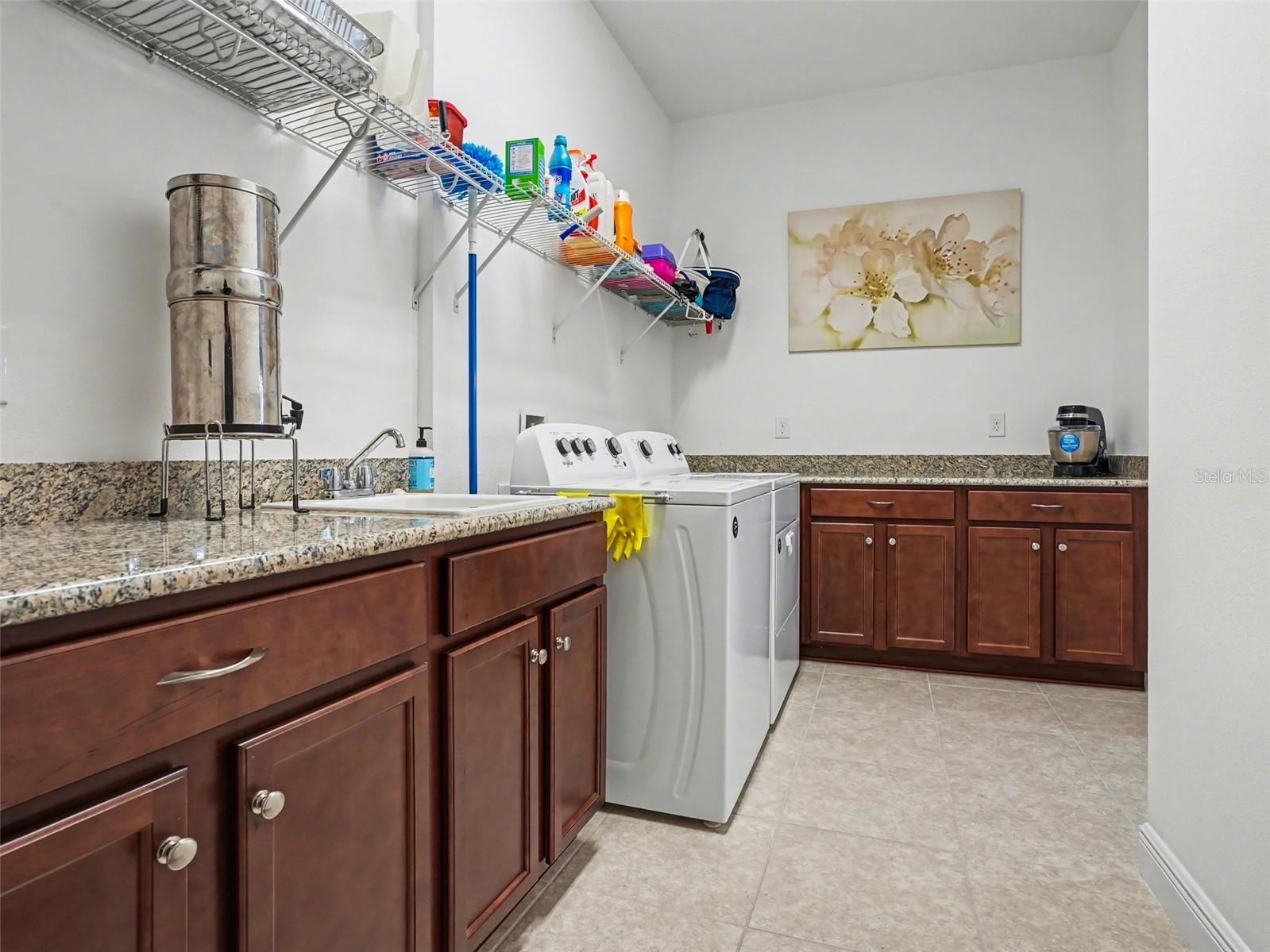 Image 21 of 40 For 2388 Datura Loop