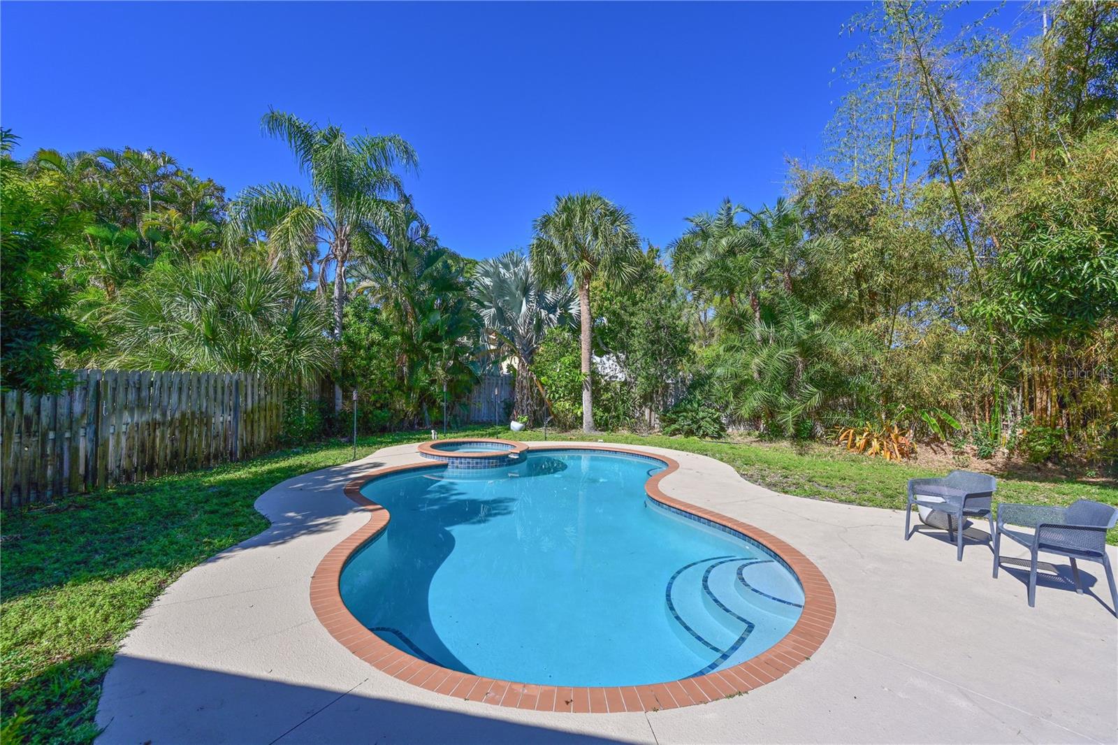 Image 18 of 35 For 1106 87th Street Nw