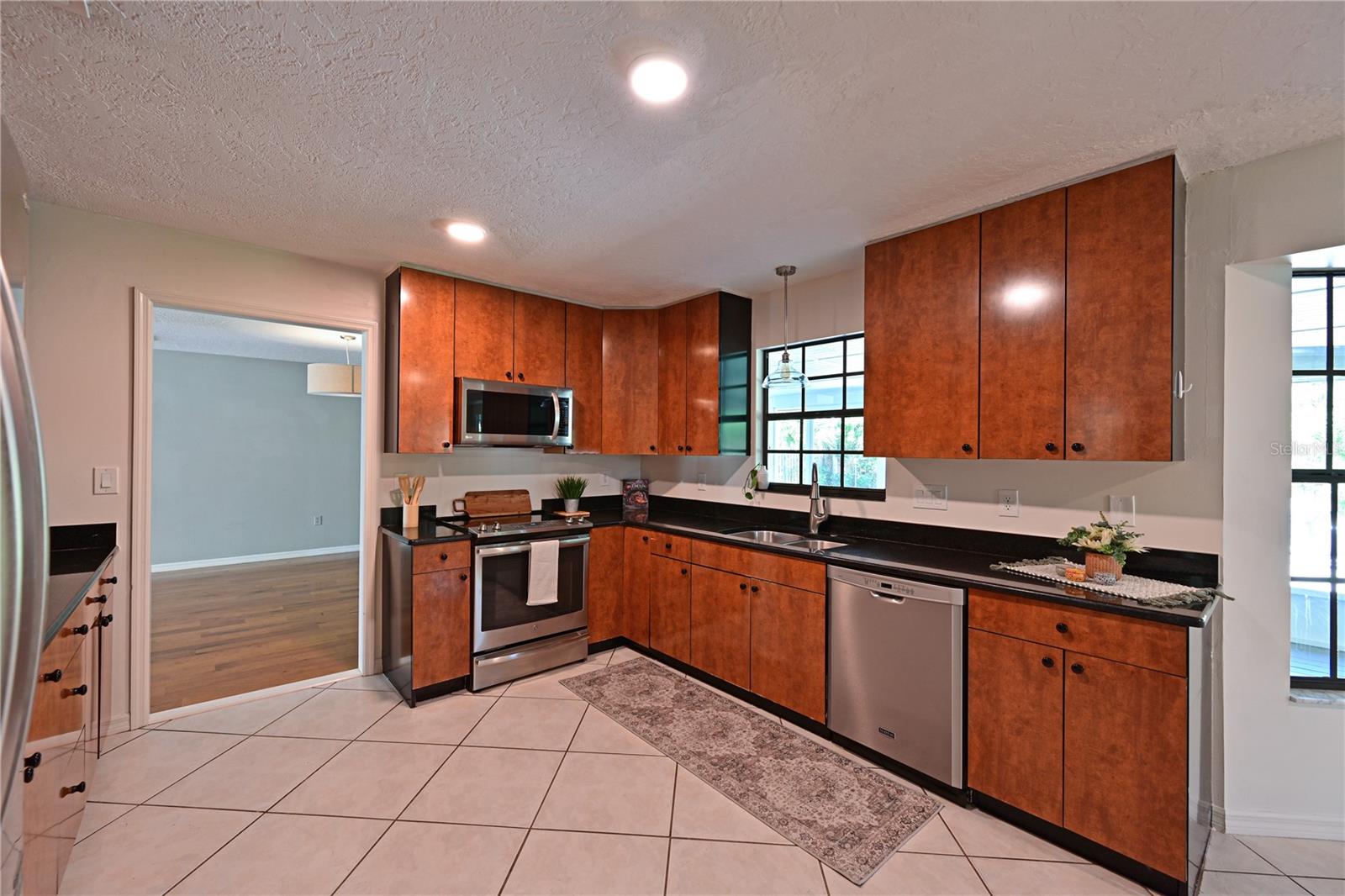 Image 5 of 35 For 1106 87th Street Nw