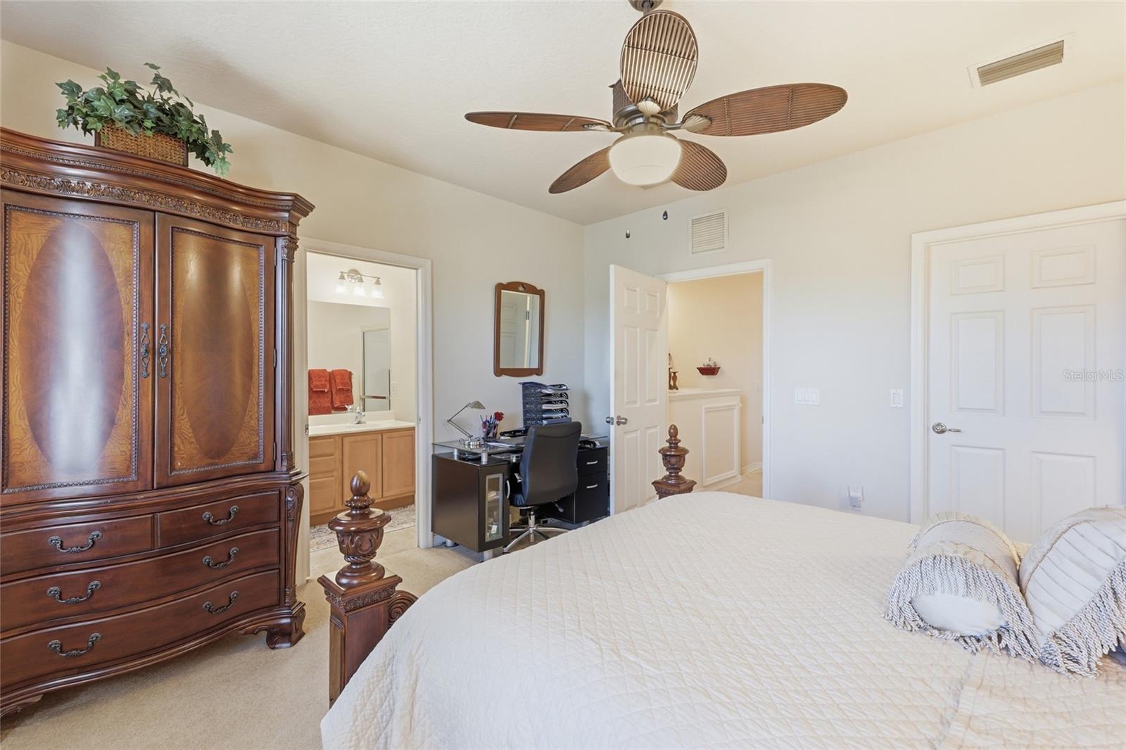 Image 17 of 31 For 3880 82nd Avenue Circle E 104