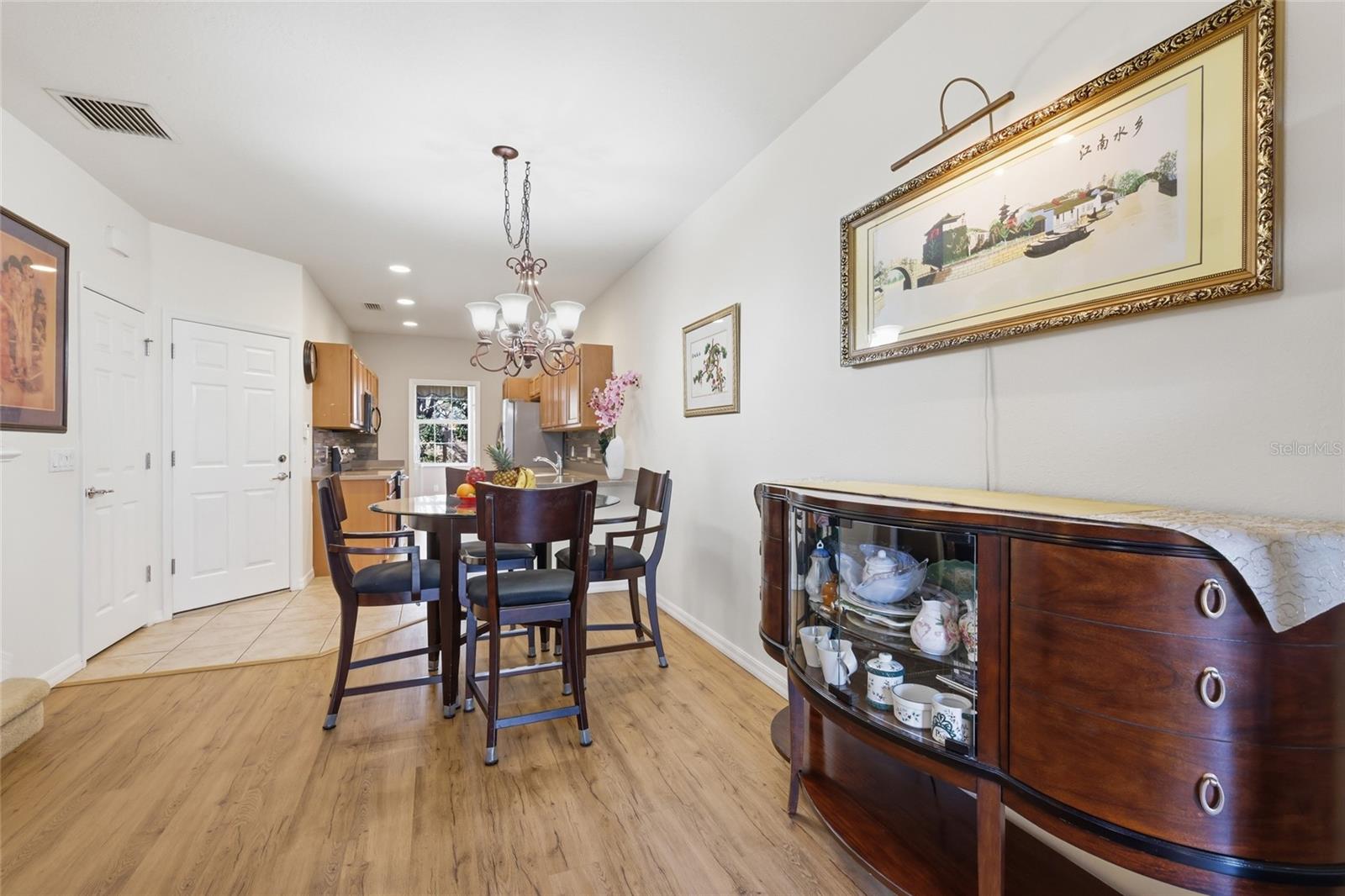 Image 9 of 31 For 3880 82nd Avenue Circle E 104